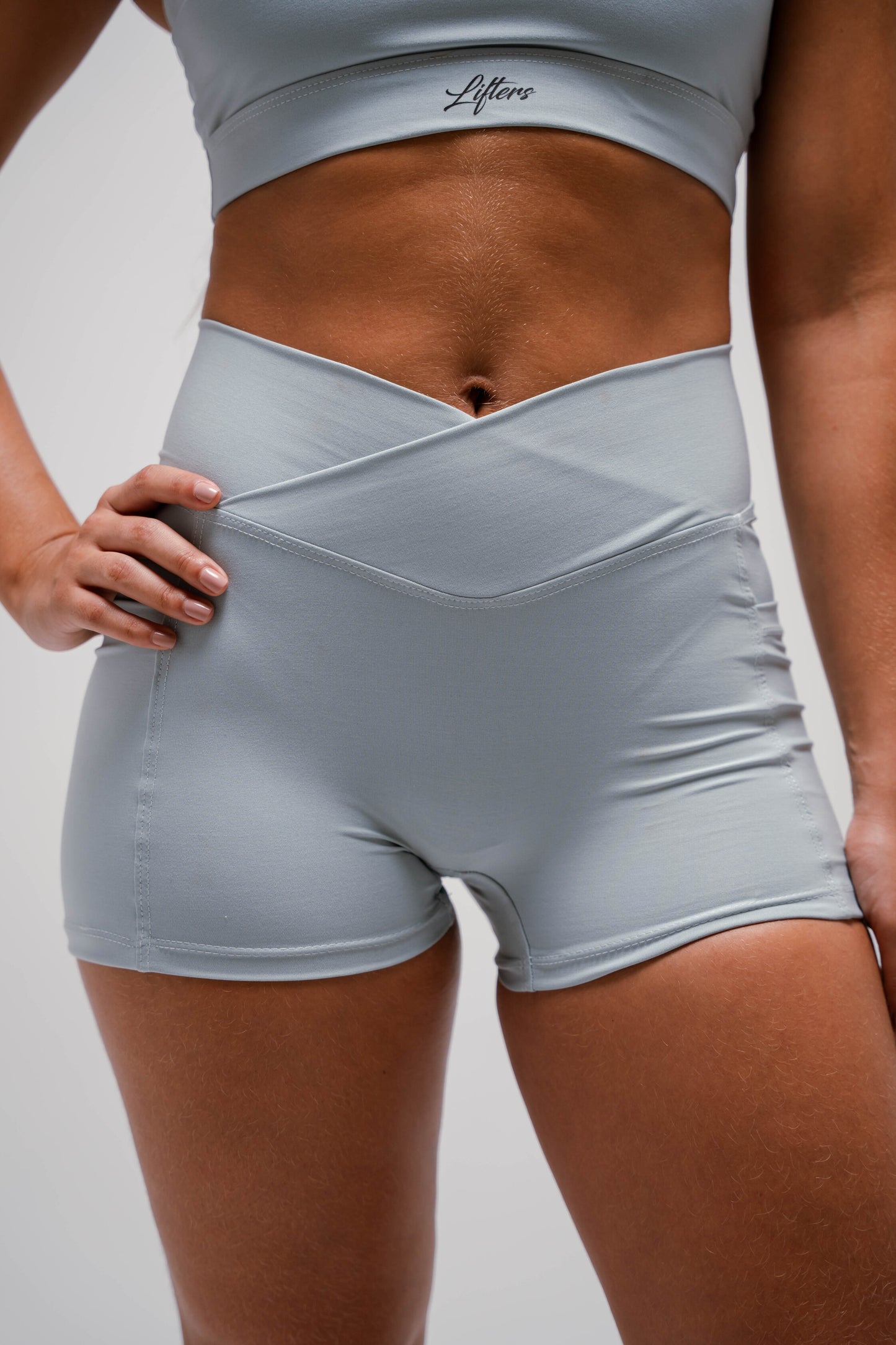 SHORT ADVANCE GRIS