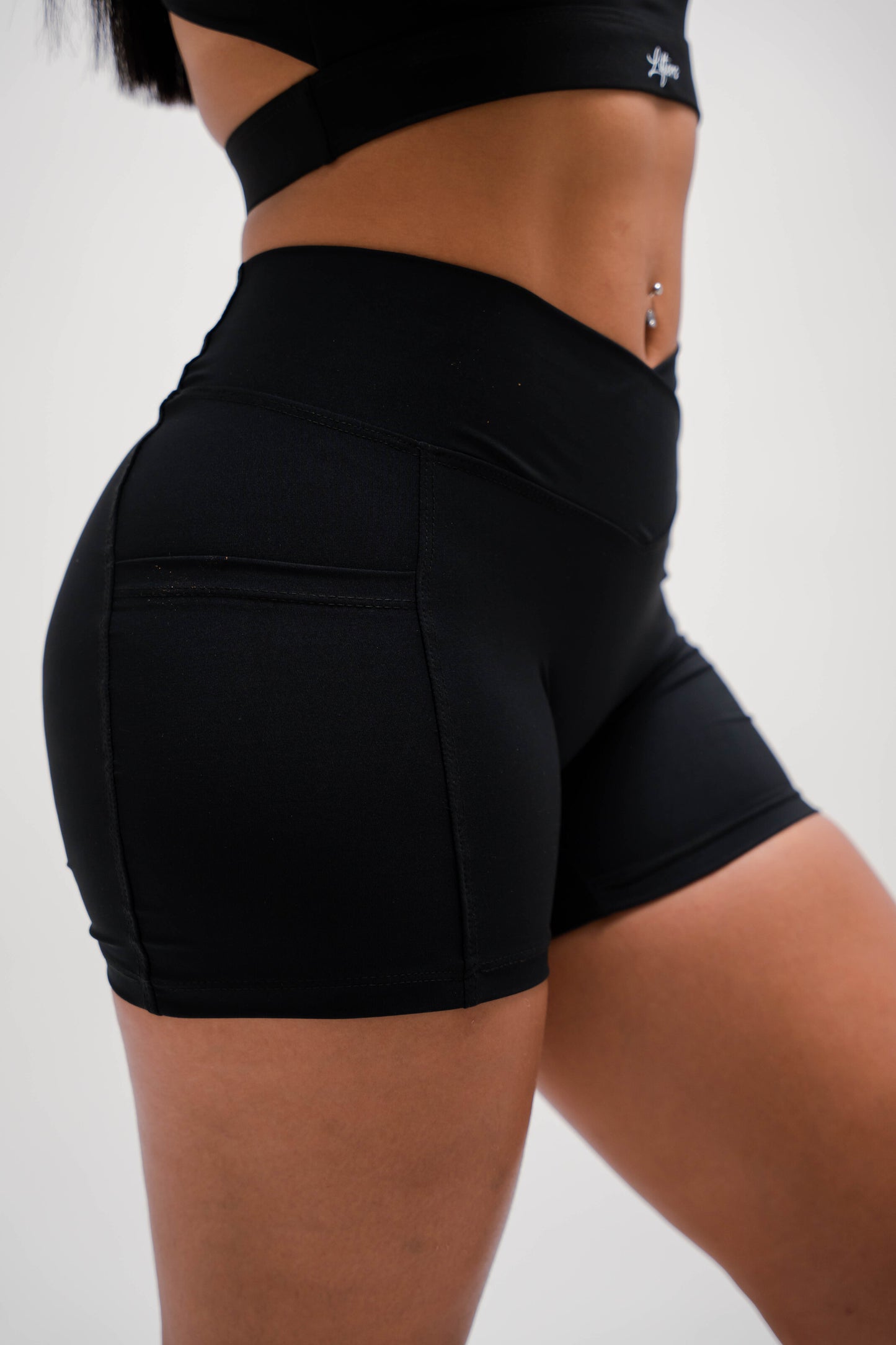 SHORT ADVANCE NEGRO