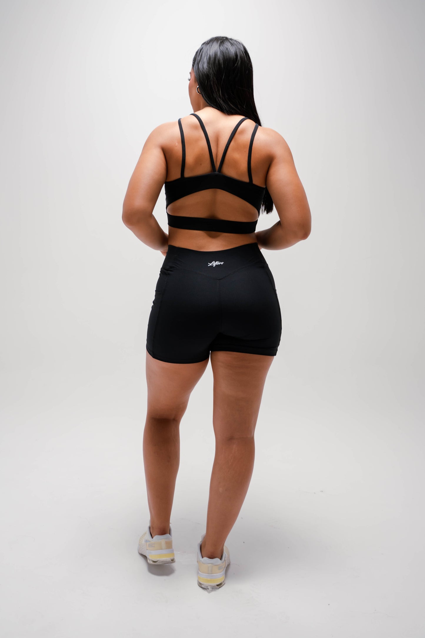 SHORT ADVANCE NEGRO