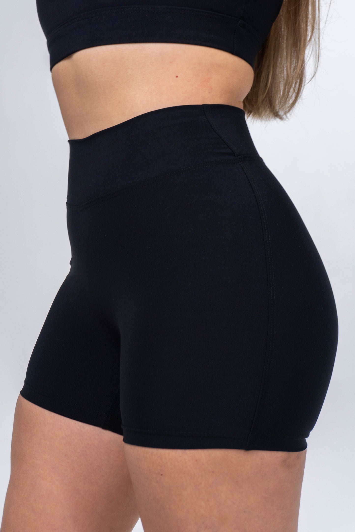 SHORT FORCE NEGRO