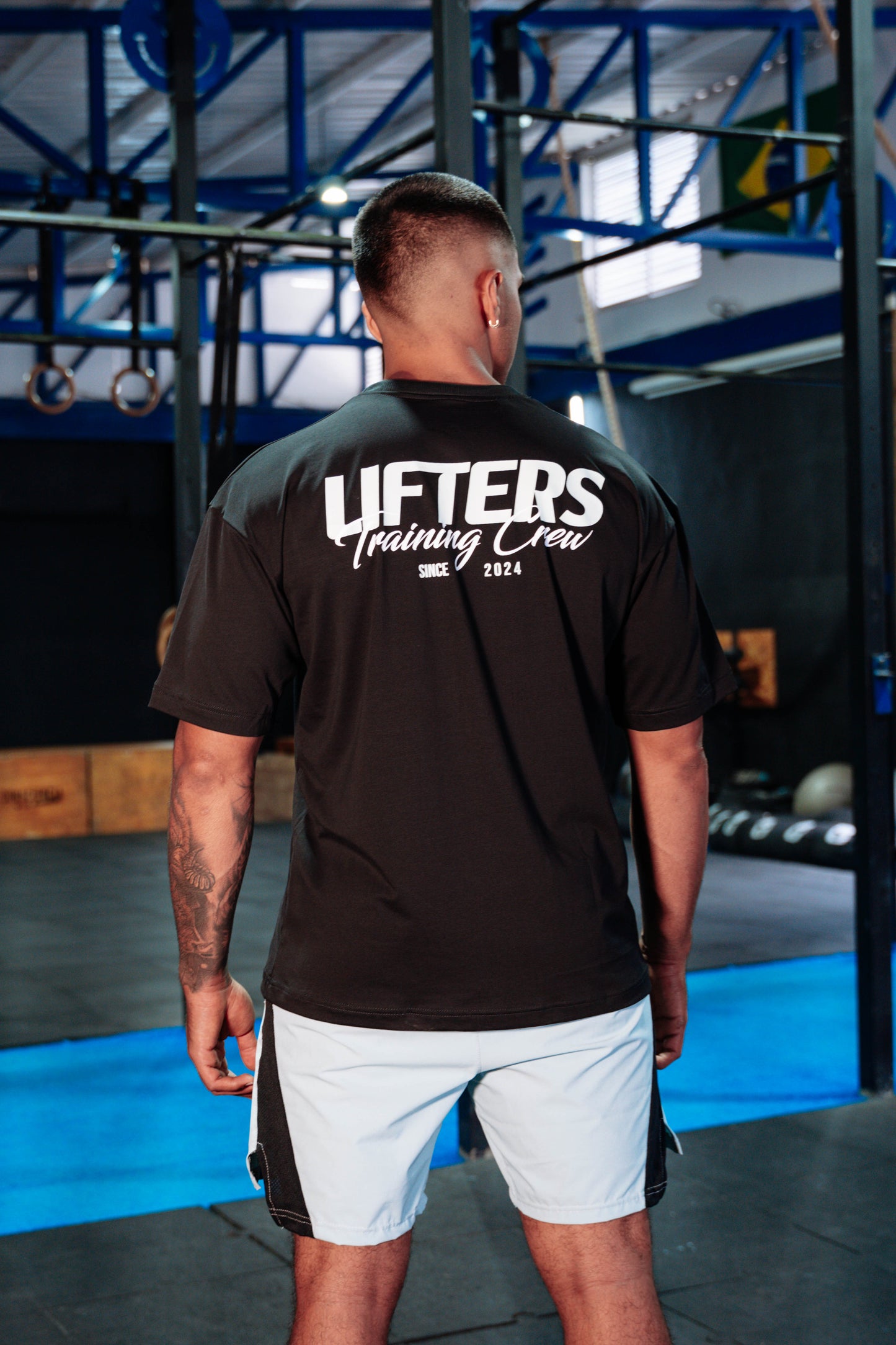 CAMISETA TRAINING NEGRA - VERDE MENTA