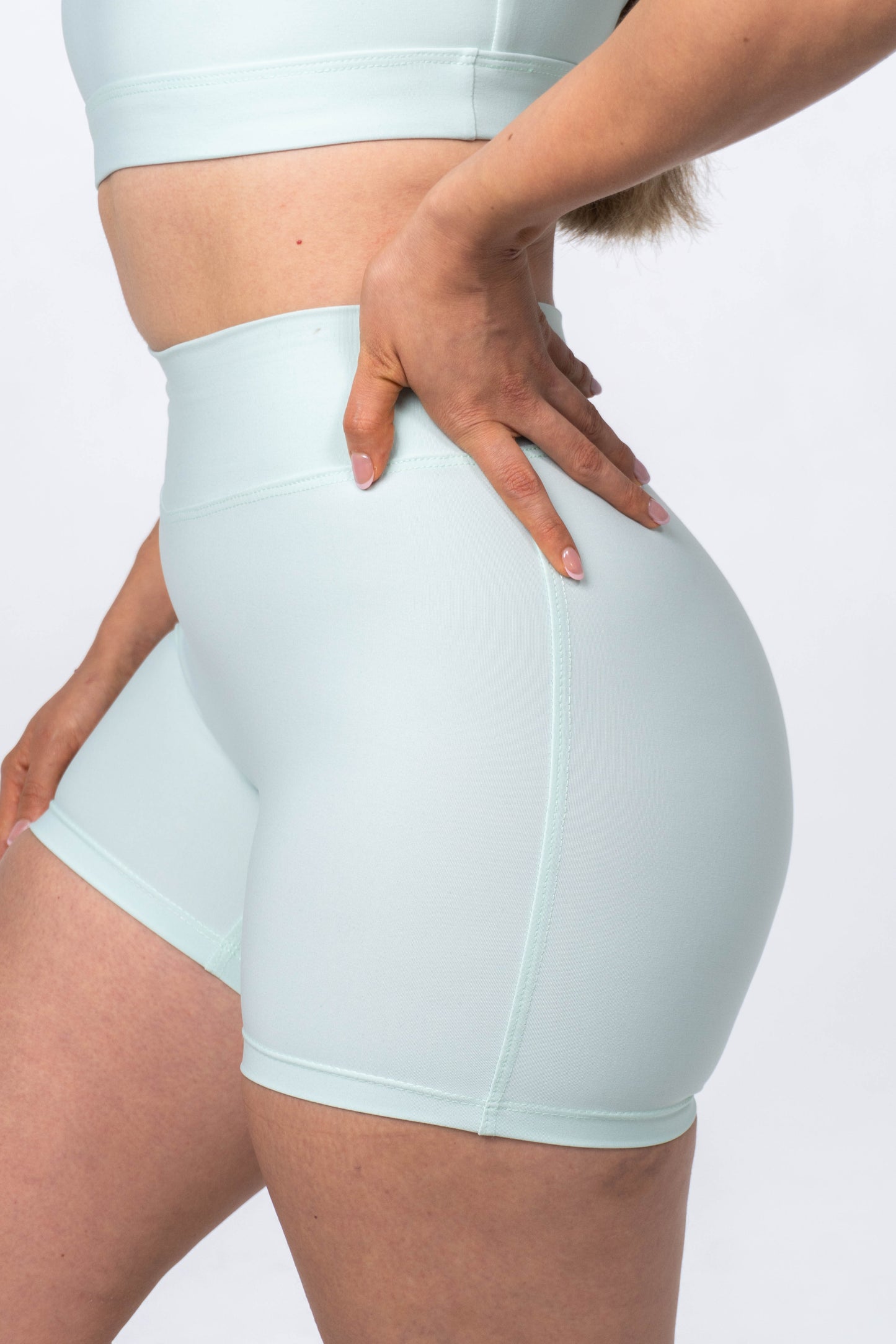 SHORT FORCE VERDE MENTA