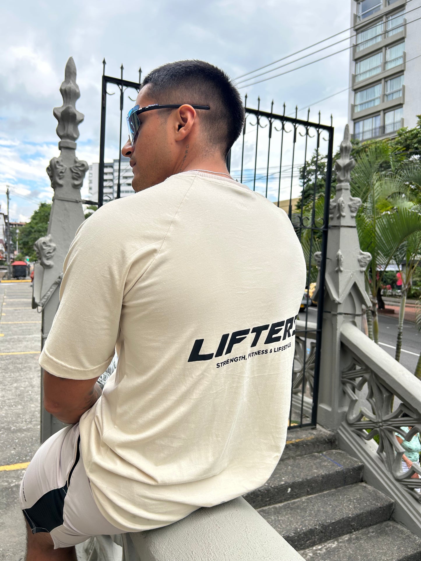 CAMISETA SHIFT V2 BEIGE